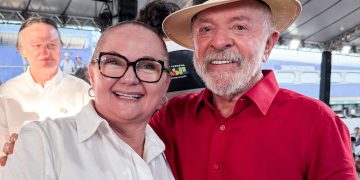 Prefeita Ivonete Braga, Matheus Góis e Manoela Pimenta prestigiam inauguração da Transnordestina com Lula