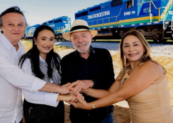 Ferrovia do Desenvolvimento: Em visita histórica a Quixeramobim, Lula anuncia R$ 600 milhões para a Transnordestina e sela pacto bilionário para transformar o Sertão Central