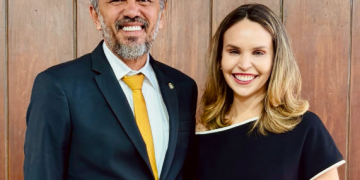 Elmano de Freitas oficializa Gabriella Aguiar como vice em sua chapa ao Governo do Ceará