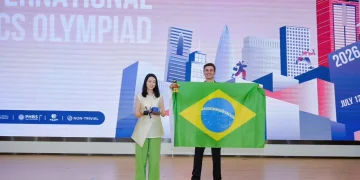 Estudante do Ceará conquista o topo do mundo na Olimpíada Internacional de Economia na China