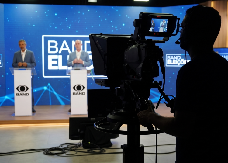 Debate na Band Ceará tem confronto direto entre Ciro Gomes e Elmano de Freitas na disputa pelo Governo do Estado