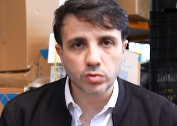 Renan Santos reage à suspensão de campanha no TSE, classifica ato como perseguição e promete recorrer