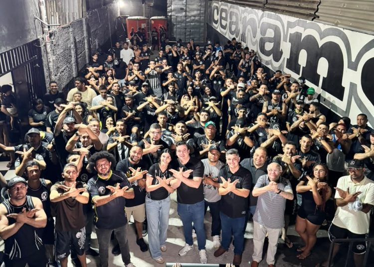 Manoela Pimenta recebe apoio expressivo da Cearamor em grande encontro de torcedores