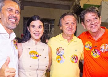 Cid Gomes afirma em Quixeramobim: “Manu, você será a primeira deputada do Sertão Central com uma votação consagradora”