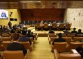Sessão do Supremo Tribunal Federal é suspensa após bate-boca e pedido de vista de Flávio Dino
