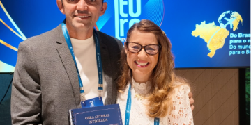 Professor e consultor pedrabranquense participa de imersão na Estônia em busca de referências para uma educação de excelência