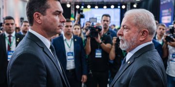 Reta final acirrada: Flávio cai dois pontos, Lula se mantém e diferença encurta pela metade no Datafolha