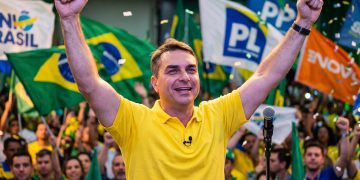 2º Turno 2026: Novo, União Brasil e PP oficializam apoio a Flávio Bolsonaro na corrida presidencial