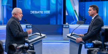Datafolha no 2º turno: Flávio Bolsonaro tem 52% dos votos válidos e Lula, 48%