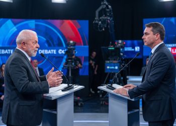 Pesquisa Vox Brasil indica Lula com 50,6% das intenções de voto e Flávio Bolsonaro com 49,4% no 2º turno