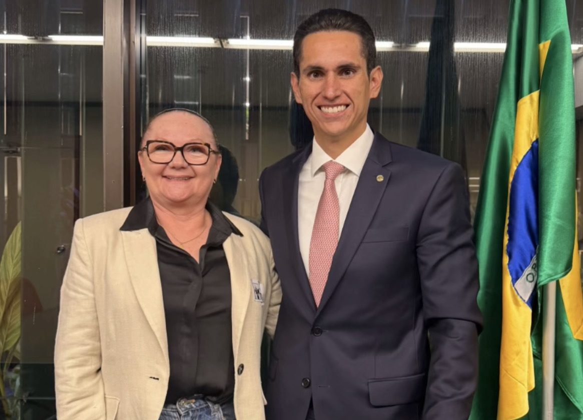Atualização: Prefeita Ivoneth Braga se reúne com deputado Domingos Neto em Brasília para discutir investimentos em Pedra Branca