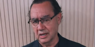 Eleições 2026: Augusto Cury fecha apoio a Flávio Bolsonaro no 2º turno, mas impõe exigências