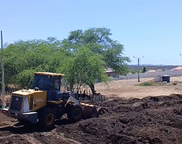 Prefeitura de Tauá amplia espaço do Parque de Exposições para a realização do FestBerro 2026